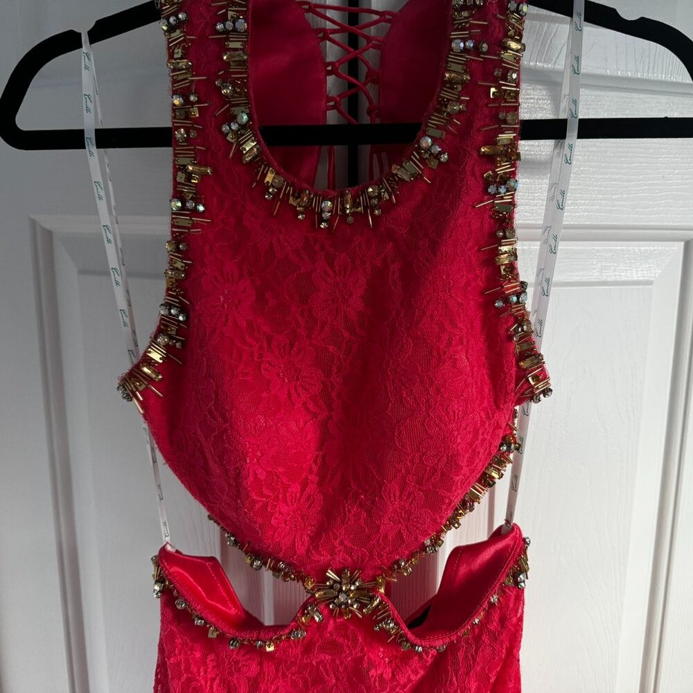 Camille La Vie Coral Rhinestone/Sequin Lace Gown Size 2
